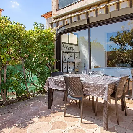 Les Tulipes Apartment Carqueiranne Exterior photo
